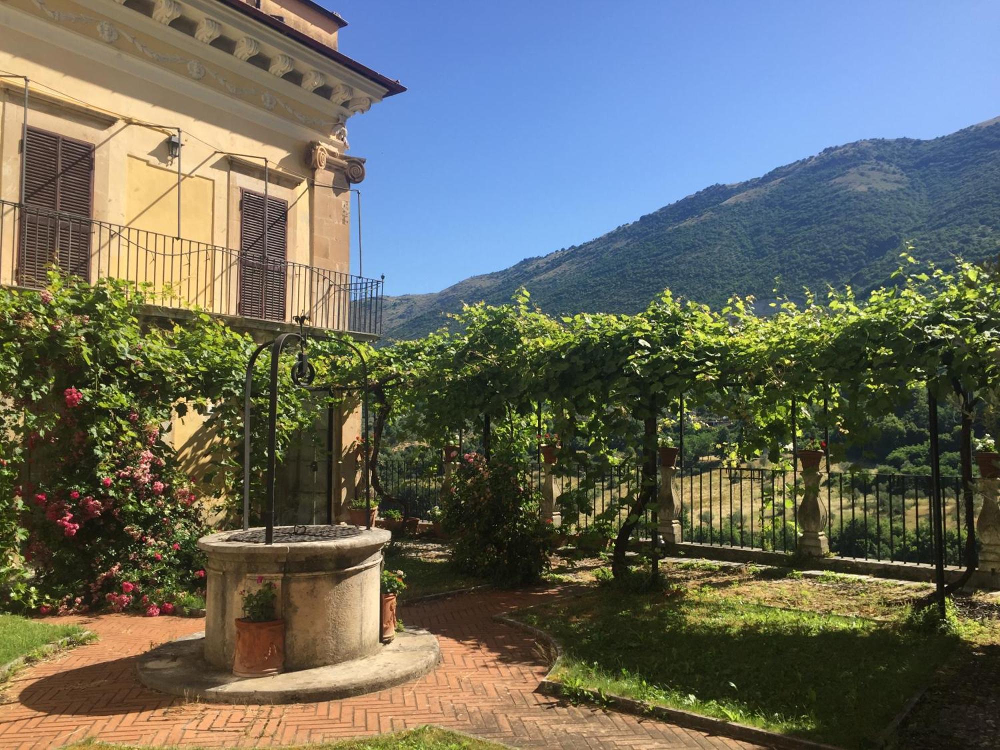 Il Giardinetto Di Pettorano Bed and Breakfast Pettorano sul Gizio Exteriör bild